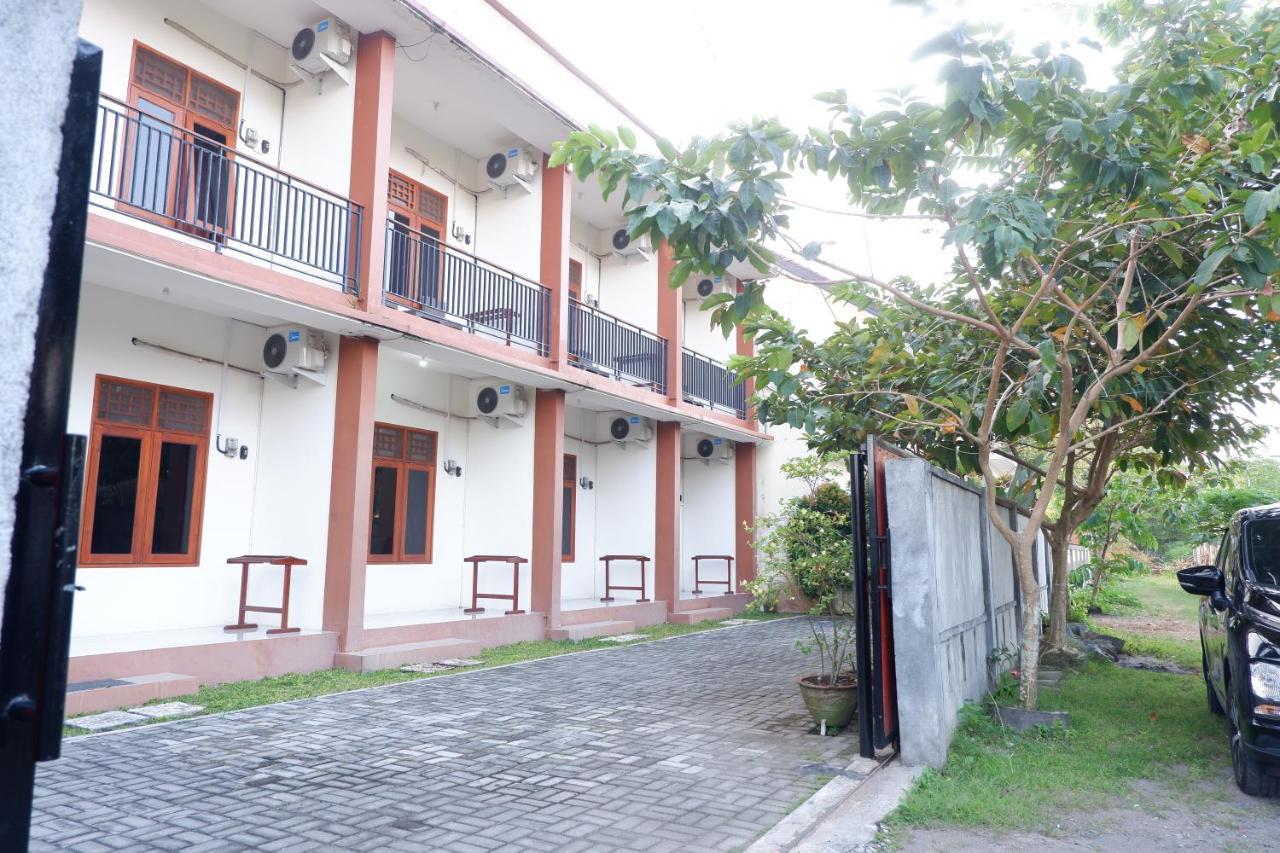 شقة Reddoorz At Bale Eja Syariah Senggigi Montongbuwoh المظهر الخارجي الصورة