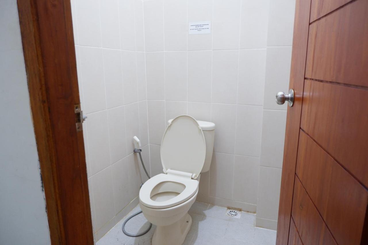 شقة Reddoorz At Bale Eja Syariah Senggigi Montongbuwoh المظهر الخارجي الصورة