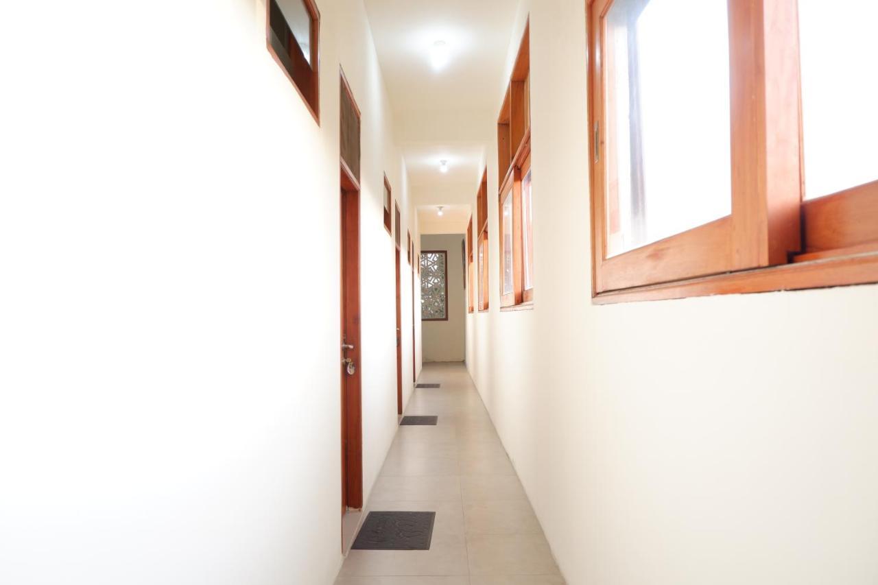 شقة Reddoorz At Bale Eja Syariah Senggigi Montongbuwoh المظهر الخارجي الصورة