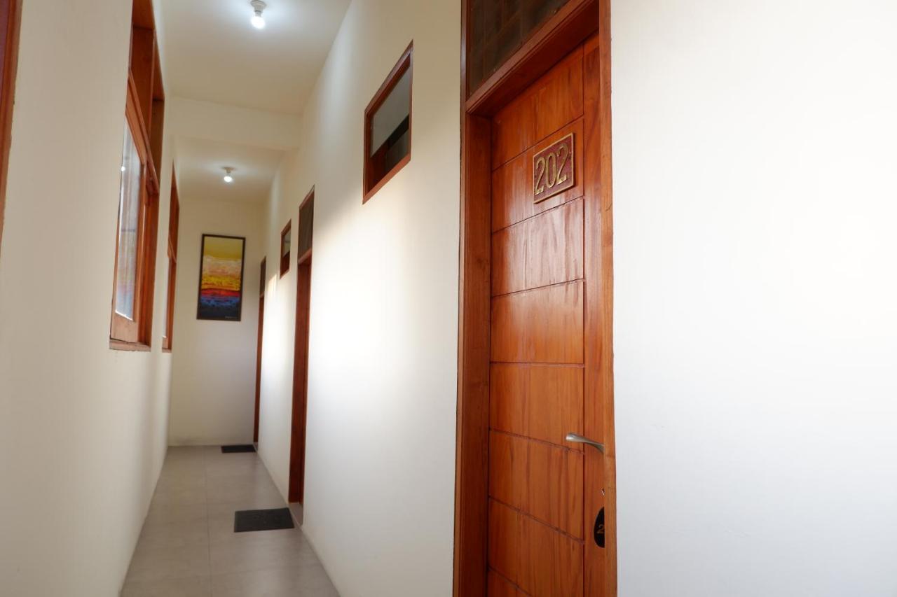 شقة Reddoorz At Bale Eja Syariah Senggigi Montongbuwoh المظهر الخارجي الصورة