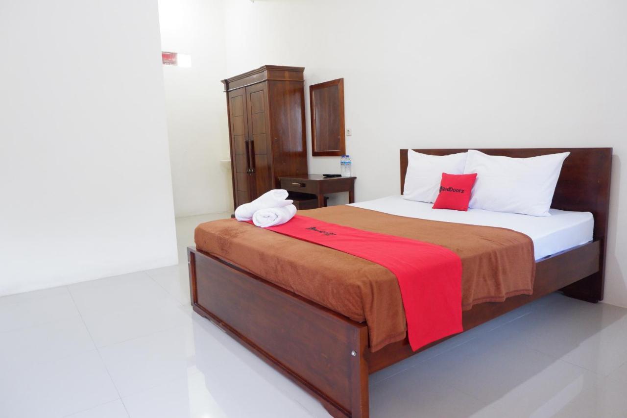 شقة Reddoorz At Bale Eja Syariah Senggigi Montongbuwoh المظهر الخارجي الصورة